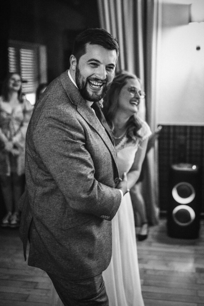 Alina-&-James-259_Bw